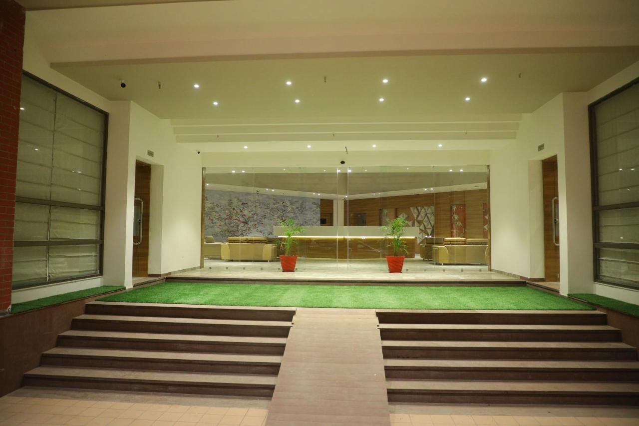 Vits The Somnath Gateway Hotell Eksteriør bilde
