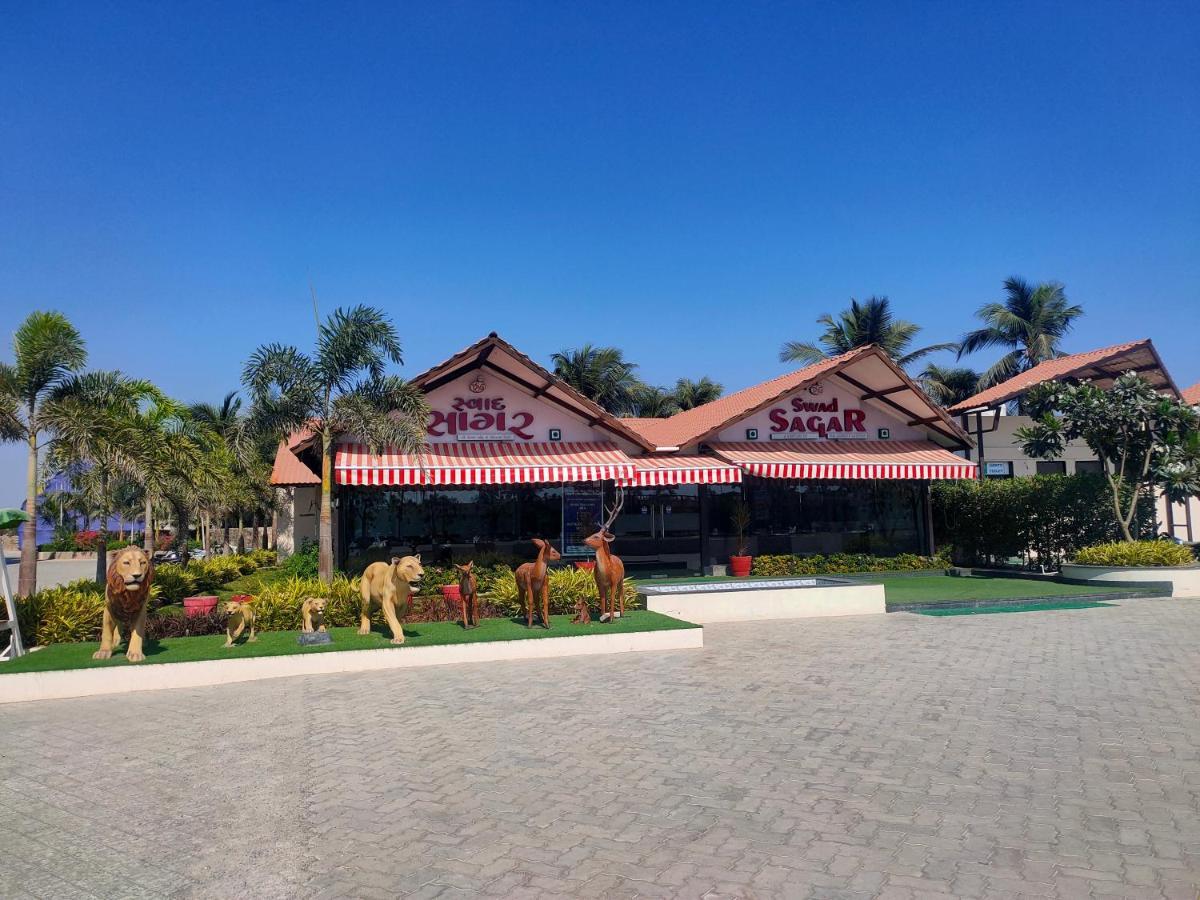 Vits The Somnath Gateway Hotell Eksteriør bilde