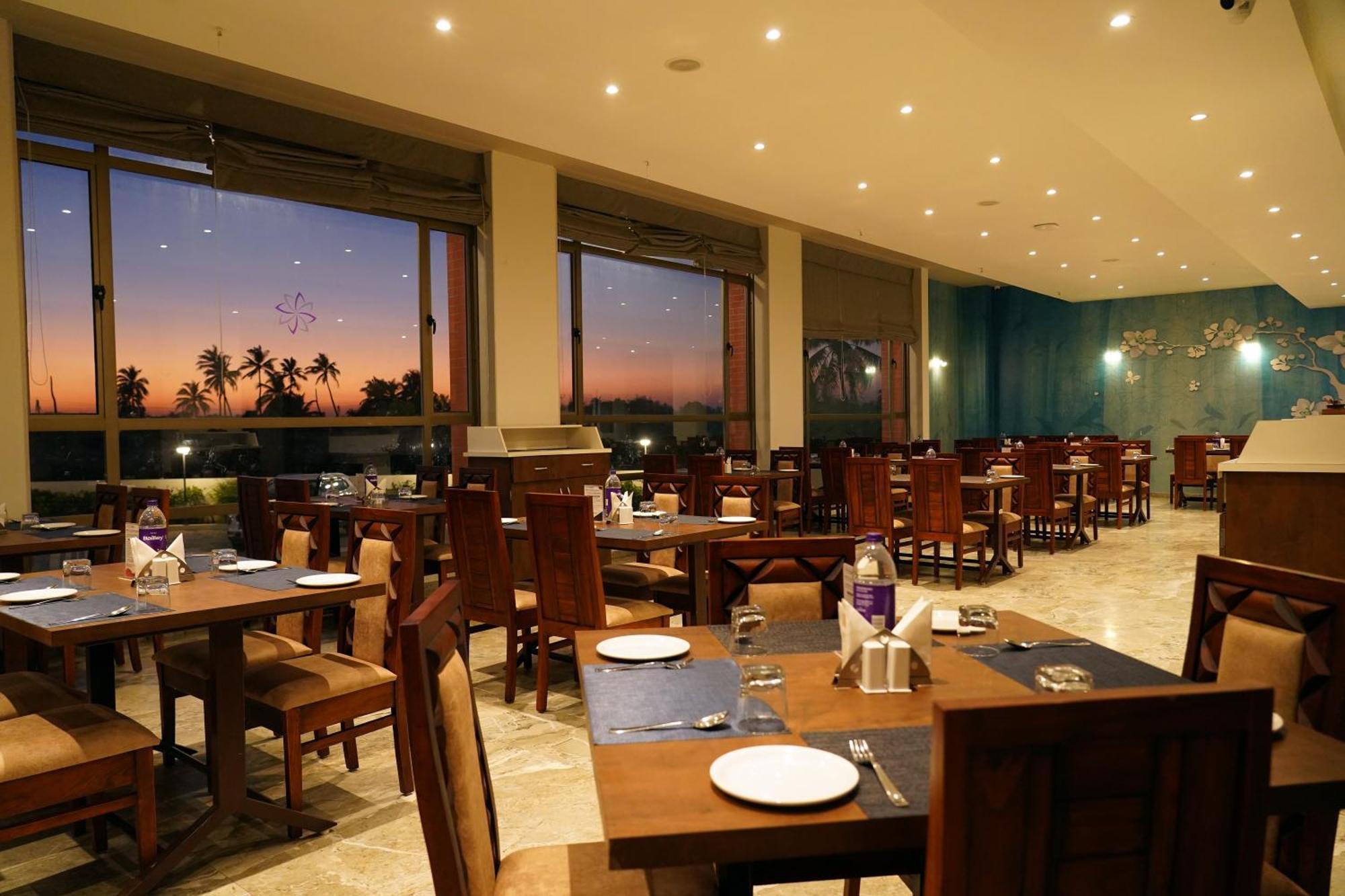 Vits The Somnath Gateway Hotell Eksteriør bilde